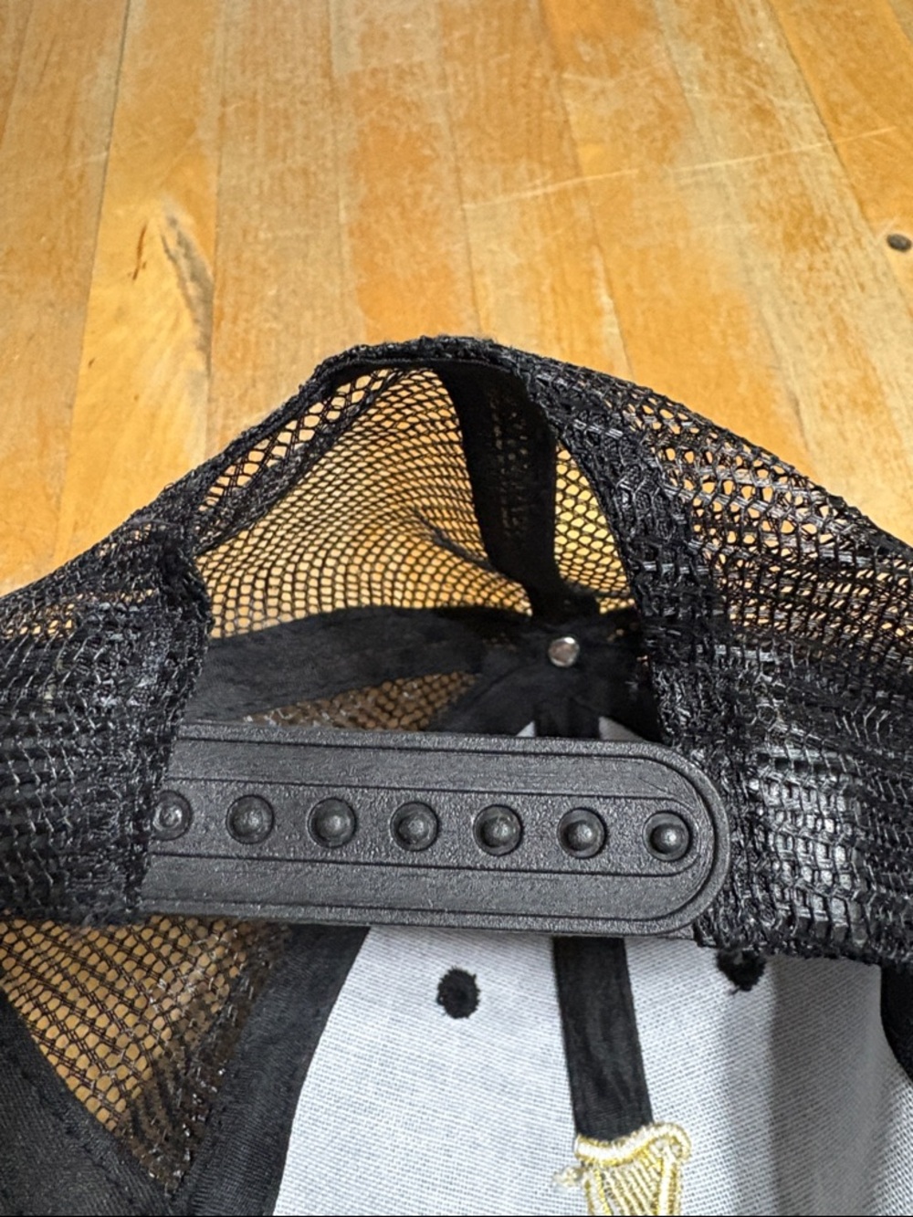 Guinness mesh SnapBack hat - Picture 6 of 6